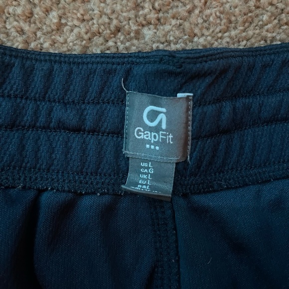 Gap fit navy blue shorts - Picture 2 of 2